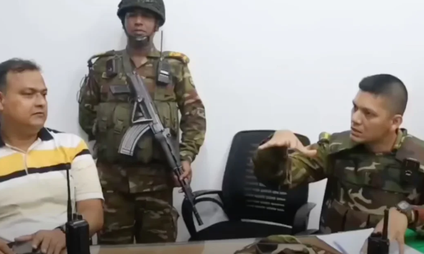 ডেমরায় পোশাক শ্রমিকদের আন্দোলনে উত্তেজনা, সেনাবাহিনীর মধ্যস্থতায় শান্তিপূর্ণ সমাধান