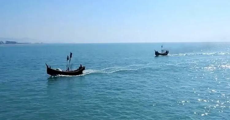 বাংলাদেশি ৩ জেলেকে ধরে নিয়ে গেলো আরাকান আর্মি