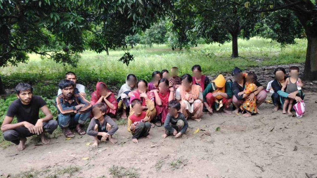 বৃষ্টির মধ্যেই ২০ জনকে বাংলাদেশে ঠেলে দিল বিএসএফ