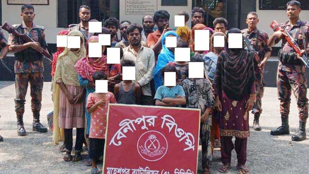 ভারতে আটক ২৬ বাংলাদেশিকে পতাকা বৈঠকের মাধ্যমে বিজিবির কাছে হস্তান্তর করল বিএসএফ