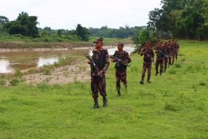 ঈদ সামনে রেখে রামগড় সীমান্তে চোরাচালান ও চামড়া পাচার রোধে কঠোর অবস্থানে ৪৩ বিজিবি