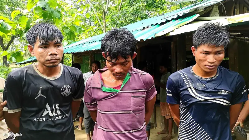 বান্দরবানের লামায় রিসোর্ট ম্যানেজারকে অপহরণ করে মুক্তিপণ দাবি: ৩ উপজাতি সন্ত্রাসী আটক