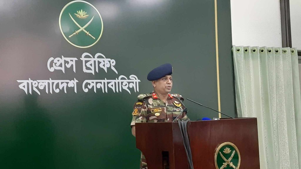 ২১ দিনে সারাদেশে সেনা অভিযানে গ্রেফতার ৯৯৬