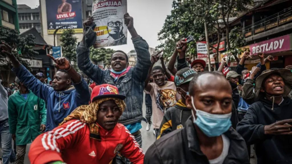 কেনিয়ায় সরকারবিরোধী বিক্ষোভে নিহত ১৬