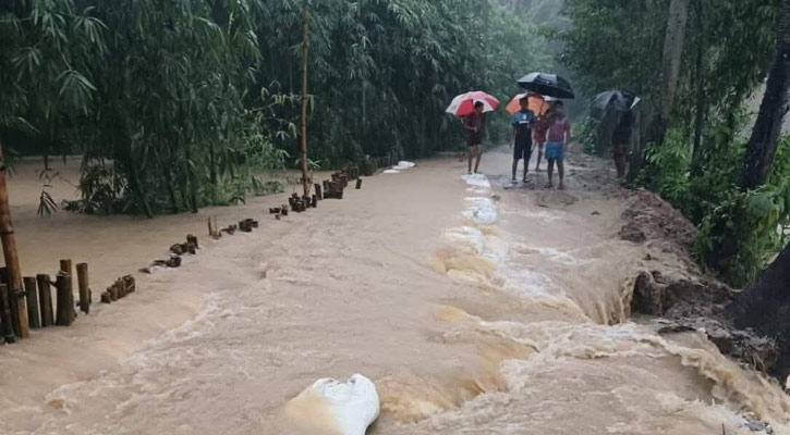 ফেনীতে নদী বাঁধের ১৬ স্থানে ভাঙন, বন্যায় প্লাবিত ২৫ গ্রাম
