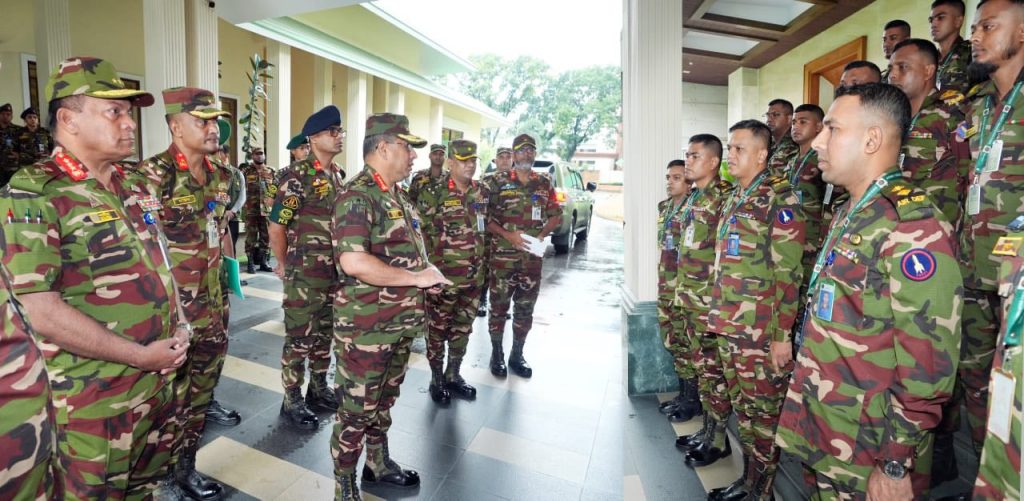 বিমান দুর্ঘটনায় উদ্ধার অভিযানে সেনাসদস্যদের সাহসিকতার স্বীকৃতি, সেনাপ্রধানের সম্মাননা প্রদান