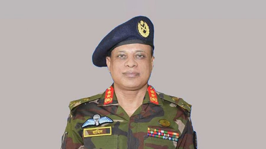 ডিজিএফআইয়ের সাবেক মহাপরিচালক হামিদুল হকের ব্যাংক হিসাব অবরুদ্ধ