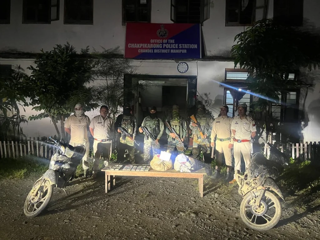 মণিপুরে আসাম রাইফেলসের অভিযানে বিপুল পরিমাণ আফিম ও মিয়ানমারের মুদ্রা উদ্ধার