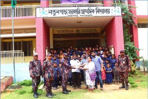 রামগড়স্থ ৪৩ বিজিবির মানবিক কার্যক্রম: গরীব-অসহায়দের মাঝে সহায়তা বিতরণ