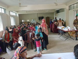 আলীকদমের মুরং কমপ্লেক্স এলাকায় সেনাবাহিনীর মেডিকেল ক্যাম্প, চিকিৎসাসেবা পেল ২৩৬ জন