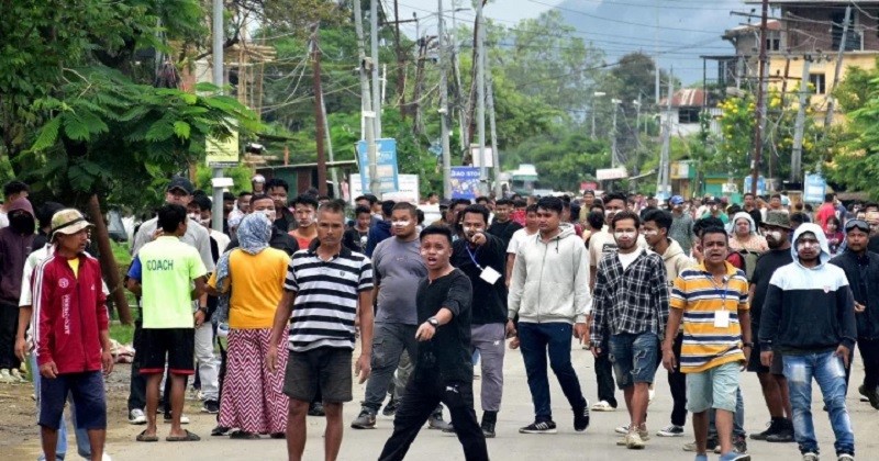 মণিপুরে ‘প্রেপাক’ জঙ্গি সংগঠনের দুই সক্রিয় সদস্য আটক, উদ্ধার অস্ত্র-গ্রেনেড ও বিস্ফোরক