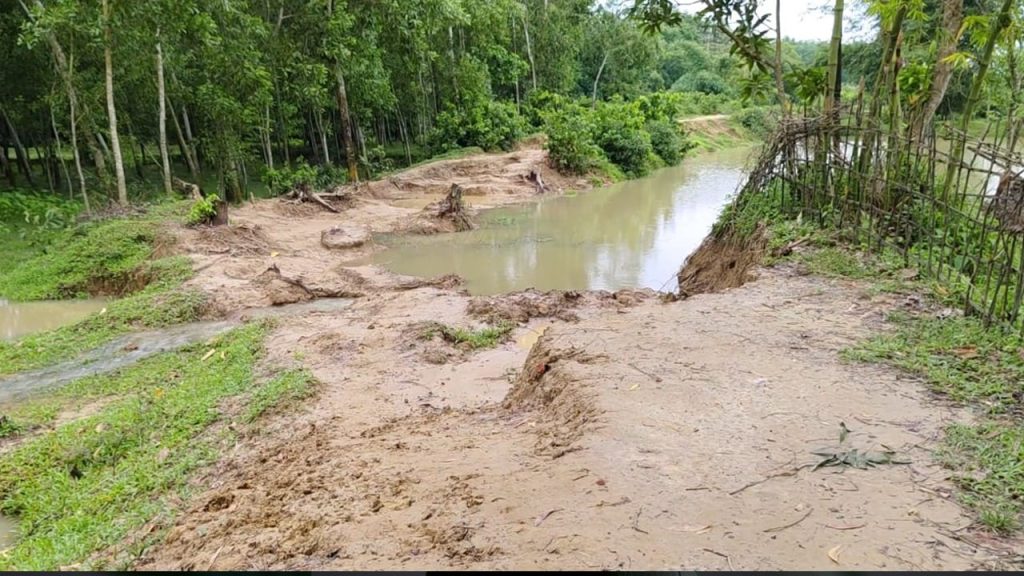 ফেনীর পরশুরামে বিএসএফের বাধায় আটকে আছে বেড়িবাঁধ নির্মাণ