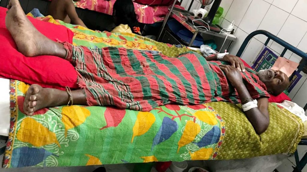 বাংলাদেশ সীমান্তে প্রবেশ করে বৃদ্ধকে পিটিয়ে আহত করলো বিএসএফ