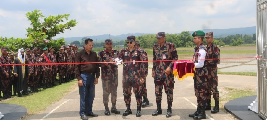 শহীদ ‘বীর প্রতীক আবুল হাসেম’ এর নামে বাবুছড়া ব্যাটালিয়নের মেইন গেইটের নামকরণ