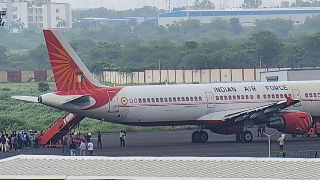 বিমানবাহিনীর বিশেষ বিমানে করে কাদের বাংলাদেশে পুশ-ইনের জন্য আনল ভারত?