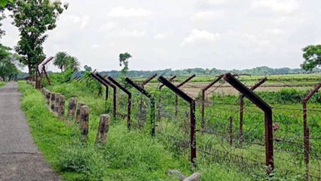 কুলাউড়ায় সীমান্তবর্তী এলাকা থেকে তিন বাংলাদেশিকে ধরে নিয়ে গেল বিএসএফ