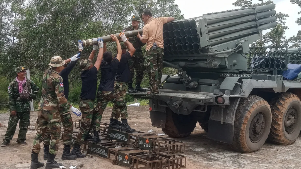 থাইল্যান্ড-কম্বোডিয়া সীমান্তে সংঘর্ষে নিহত ১২