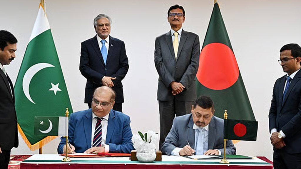 বাংলাদেশ-পাকিস্তান বৈঠকে চুক্তি ও চার সমঝোতা স্মারক সই