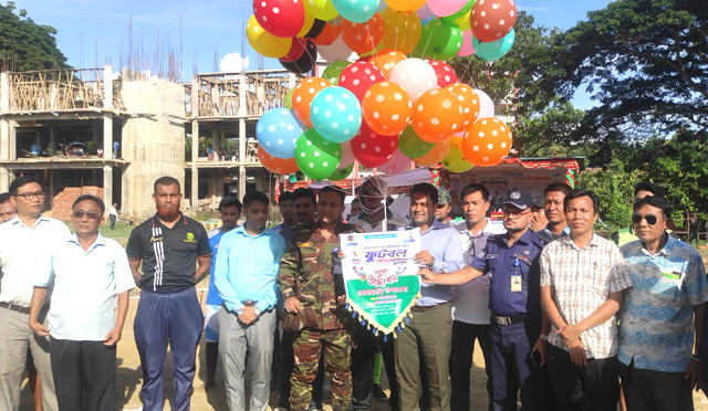 বান্দরবানের রোয়াংছড়িতে রিজিয়ন কাপ ফুটবল প্রতিযোগিতার উদ্বোধন