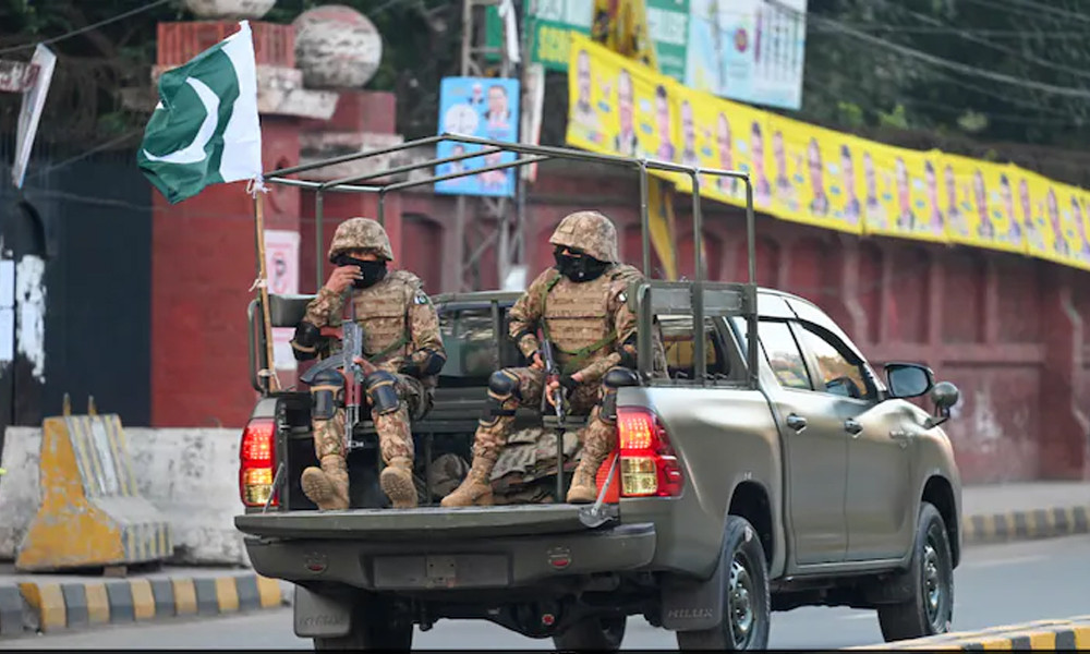 পাকিস্তানে জঙ্গি হামলায় অন্তত ৯ সেনা নিহত