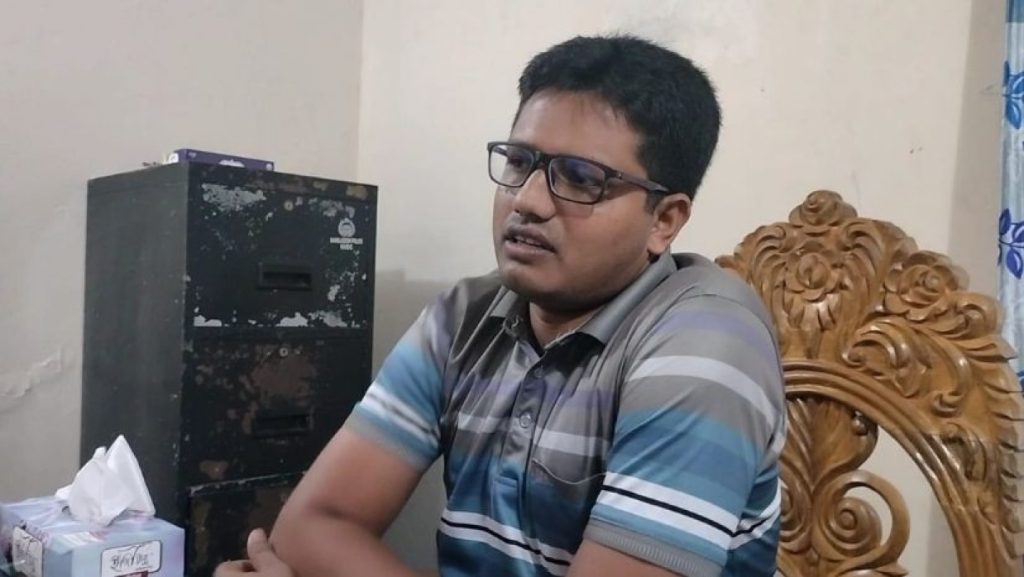 খাগড়াছড়িতে ফ্রি ওয়াইফাই না দেওয়ায় যুবককে থানায় নির্যাতনের অভিযোগ এসআইয়ের বিরুদ্ধে