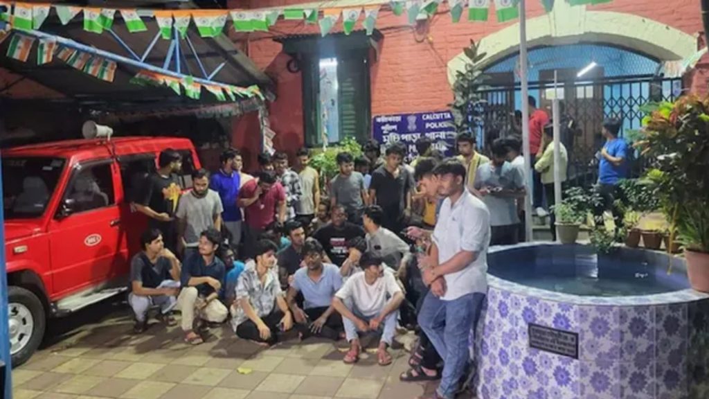 কলকাতায় ‘বাংলাদেশি’ বলে বিশ্ববিদ্যালয় শিক্ষার্থীদের বেধড়ক মারধর