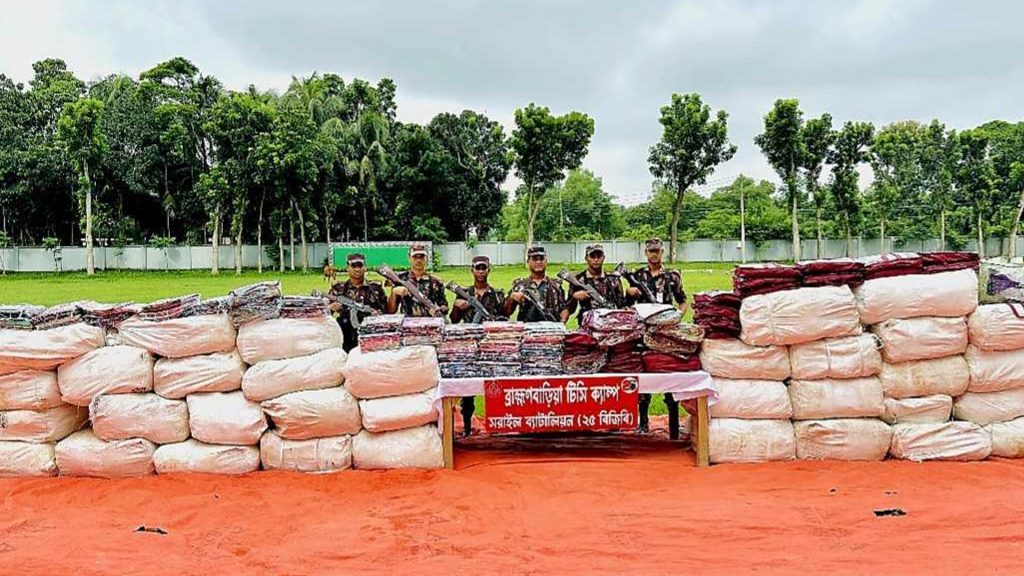 ব্রাহ্মণবাড়িয়ায় বিজিবির অভিযানে ২ কোটি টাকার ভারতীয় কাপড় জব্দ