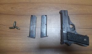 রংপুর ও খুলনায় পৃথক যৌথ অভিযানে অস্ত্র ও মাদকসহ গ্রেফতার ২ জন