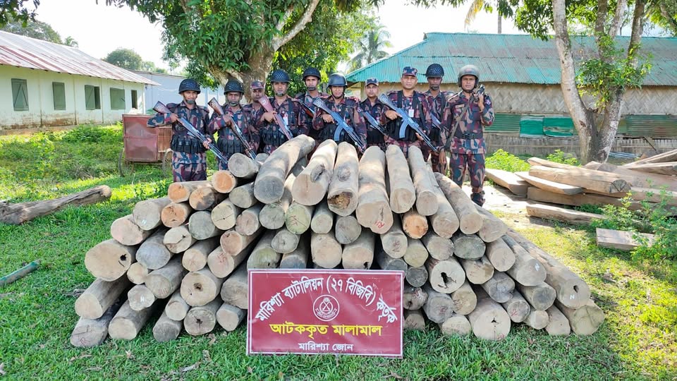 বাঘাইছড়িতে বিজিবির অভিযানে দেড় লাখ টাকার অবৈধ সেগুন কাঠ জব্দ