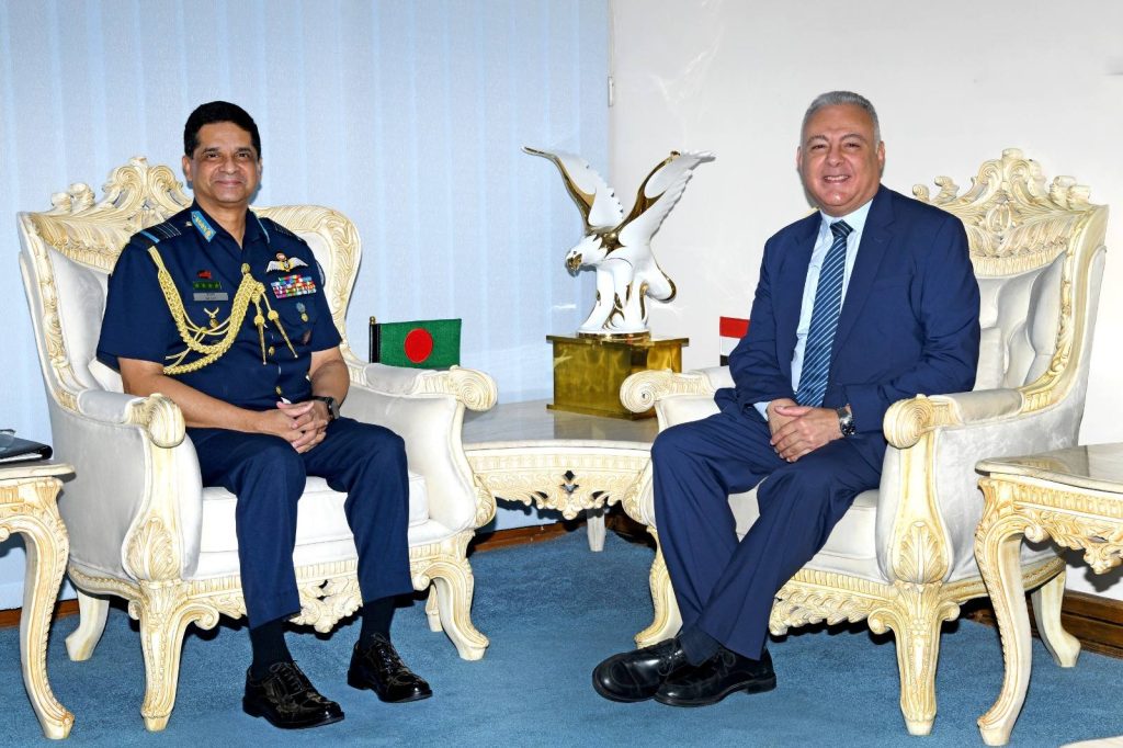 বিমান বাহিনী প্রধানের সাথে মিশরের রাষ্ট্রদূতের সৌজন্য সাক্ষাৎ