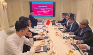 চীন সফর শেষে দেশে ফিরলেন সেনাবাহিনী প্রধান