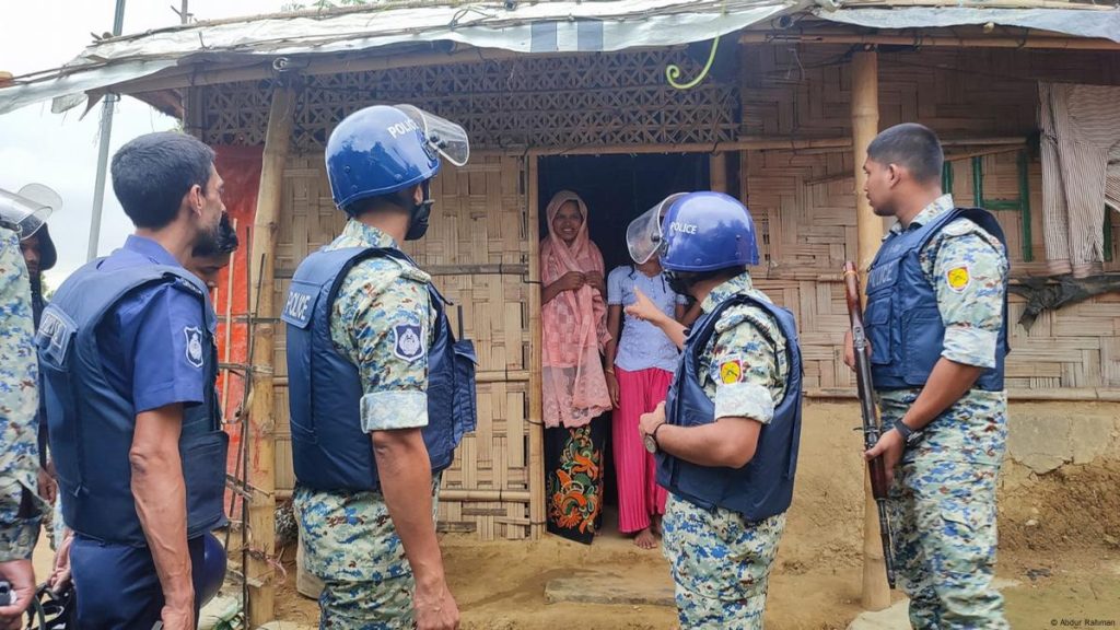 রোহিঙ্গা ক্যাম্পে বড় উদ্বেগ যৌন হয়রানি, এপিবিএন অপসারণ করে সেনা মোতায়েনের দাবি