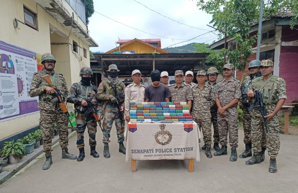 মণিপুরে বিপুল পরিমাণ ব্রাউন সুগারসহ তিন মাদক কারবারি গ্রেপ্তার