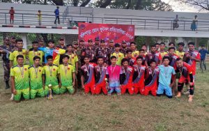 বান্দরবানের থানচিতে উৎসবমুখর পরিবেশে বলিপাড়া জোন কাপ ফুটবলের ফাইনাল অনুষ্ঠিত