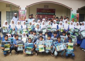 নাইক্ষ্যংছড়ি সীমান্তে বিজিবির চিকিৎসা সেবা, সচেতনতামূলক সভা ও শিক্ষা সামগ্রী বিতরণ