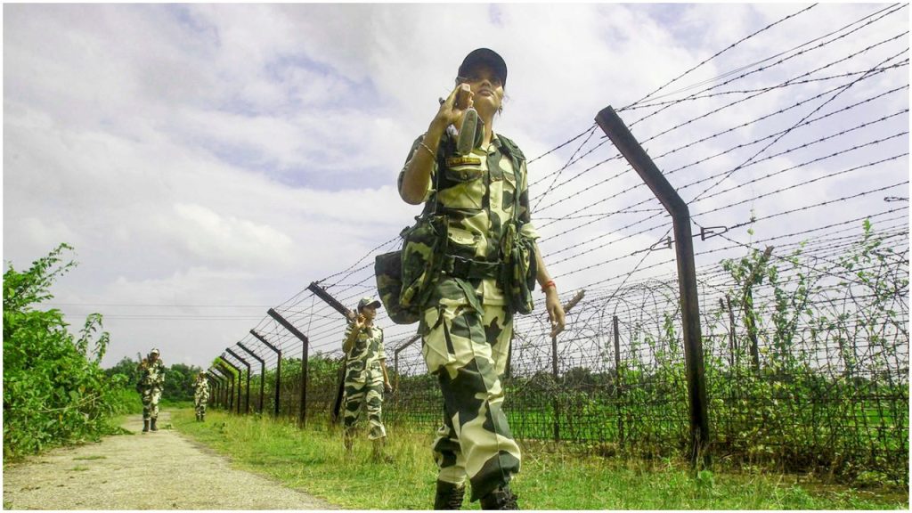 সীমান্তে বাংলাদেশি পুলিশ কর্মকর্তাকে আটক করার দাবি বিএসএফের