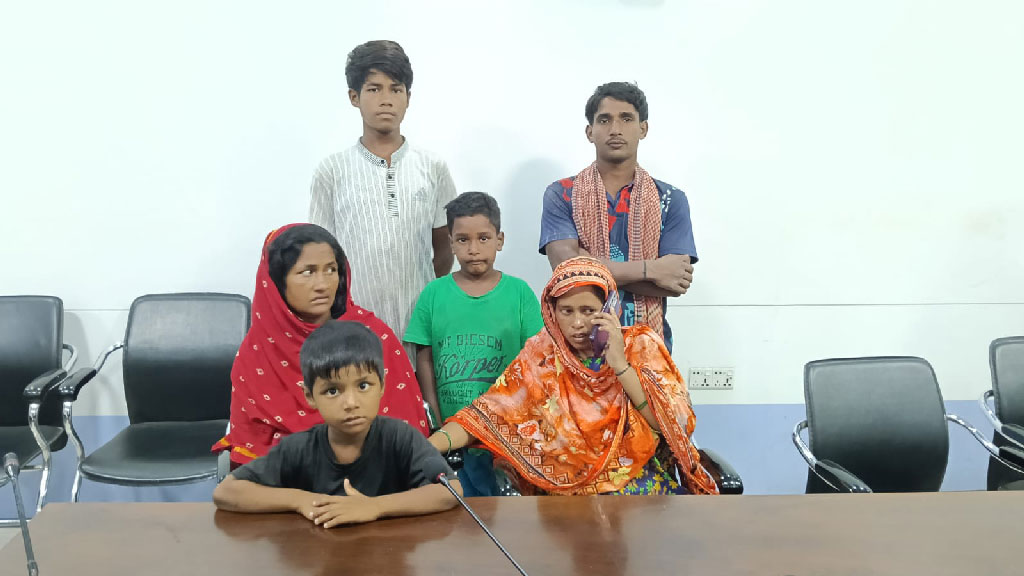 কুড়িগ্রাম সীমান্তে বাংলাদেশি হিসেবে পুশ ইন করা ৬ ভারতীয় নাগরিক আটক