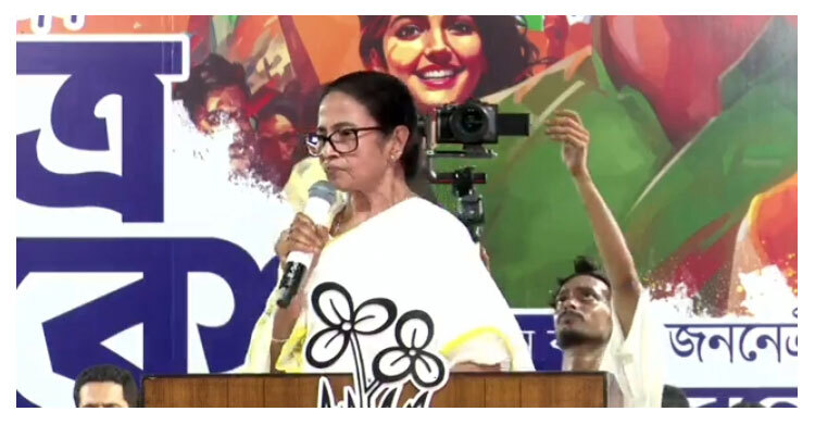 বাংলাদেশি আখ্যা দিয়ে আপনারা গরিবদের অত্যাচার করেন: বিজেপিকে মমতা