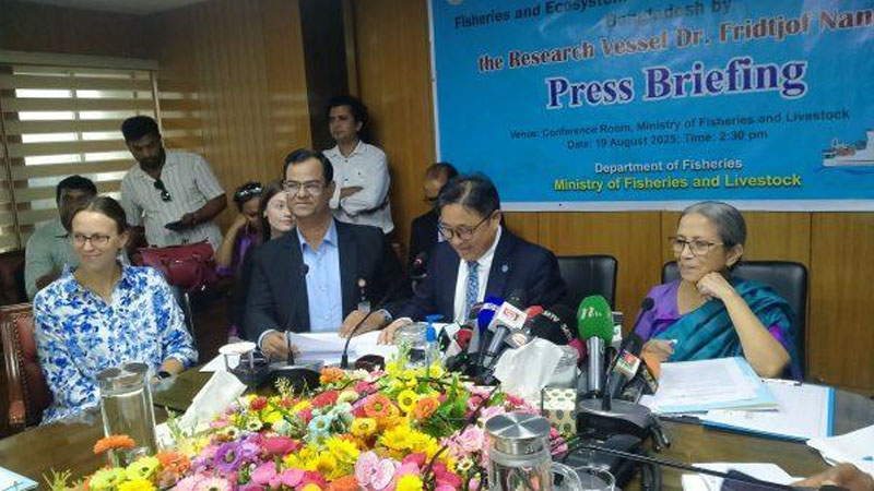 বাংলাদেশের সমুদ্রসীমায় জরিপ চালাবে নরওয়ের জাহাজ: মৎস্য ও প্রাণিসম্পদ উপদেষ্টা