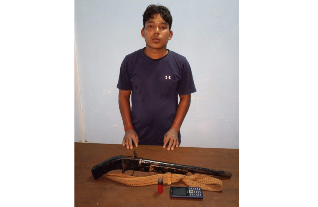 খাগড়াছড়ির গুইমারায় সেনা অভিযানে অস্ত্রসহ ইউপিডিএফ কালেক্টর আটক