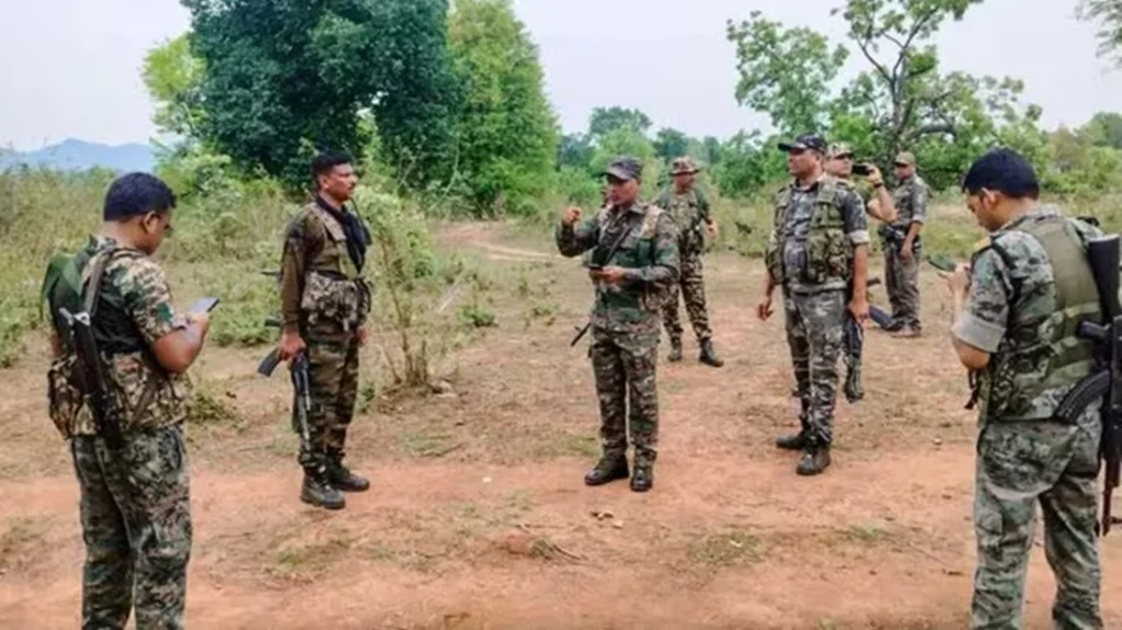 শীর্ষ মাওবাদী কমান্ডারসহ ৯ গেরিলাকে হত্যার দাবি ভারতের