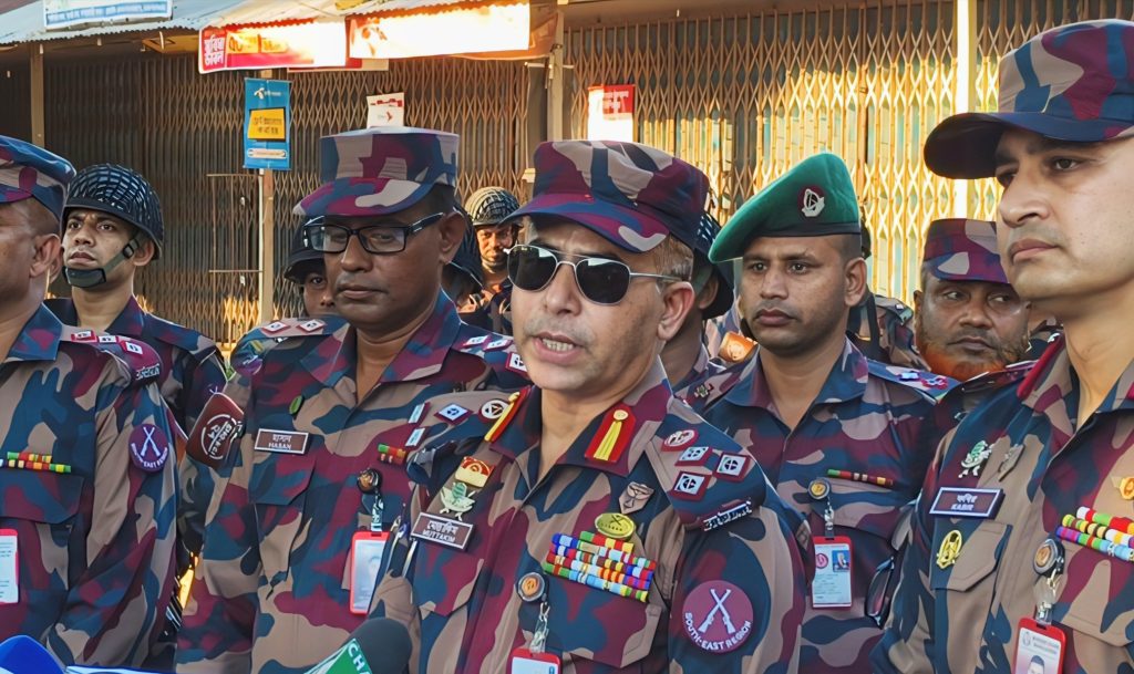 খাগড়াছড়িতে পরিস্থিতি নিয়ন্ত্রণে বিজিবি, শান্ত থাকার আহ্বান সেক্টর কমান্ডার কর্নেল মোত্তাকিমের