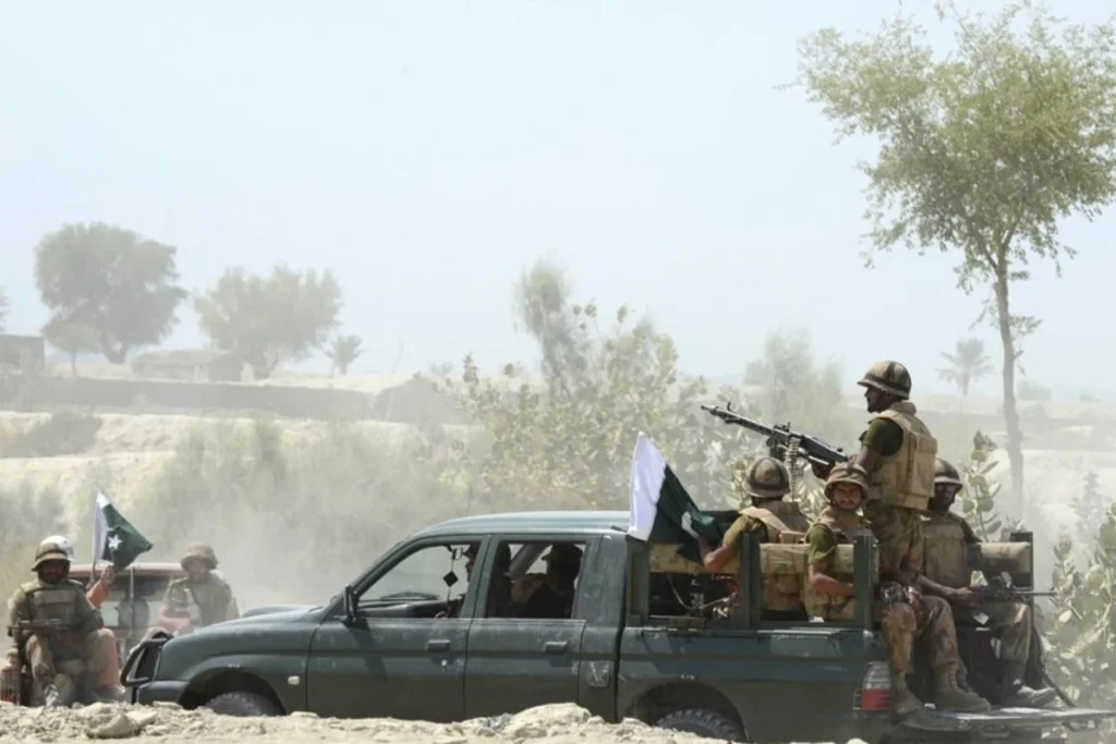 পাকিস্তানের বেলুচিস্তানে ল্যান্ডমাইন বিস্ফোরণে ৫ সেনা নিহত