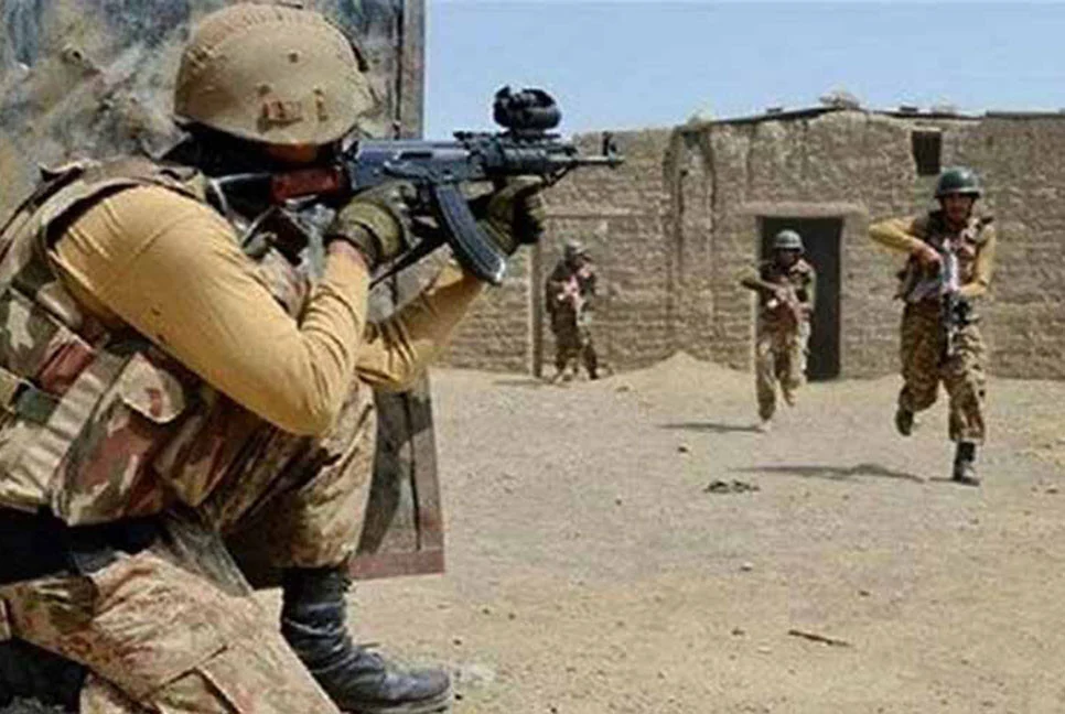 পাকিস্তানে নিরাপত্তা বাহিনীর অভিযানে নিহত ১৩