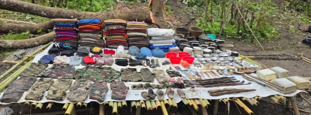 রুমা সীমান্তে কেএনএফের ঘাঁটিতে সেনা অভিযান, রসদসহ প্রশিক্ষণ সরঞ্জাম উদ্ধার