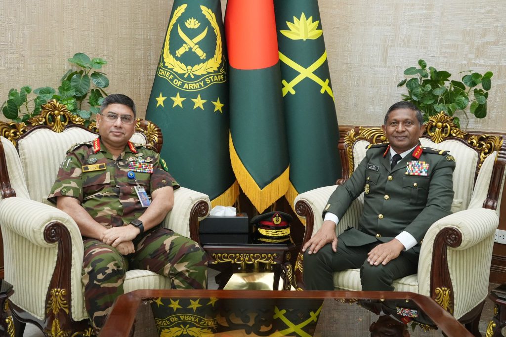 সেনাবাহিনী প্রধানের সঙ্গে মালদ্বীপের চিফ অফ ডিফেন্স ফোর্সের সৌজন্য সাক্ষাৎ