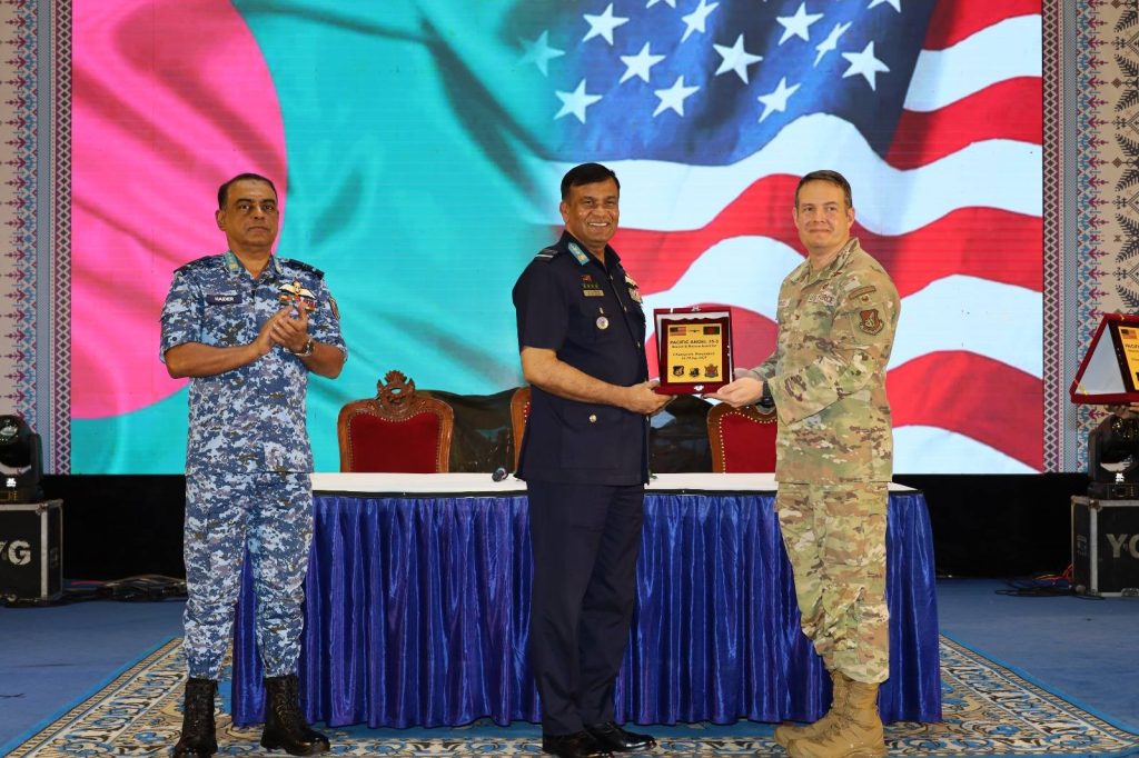 বাংলাদেশ বিমান বাহিনী ও যুক্তরাষ্ট্রের যৌথ মহড়া ‘অপারেশন প্যাসিফিক এঞ্জেল ২৫-৩’ সমাপ্ত