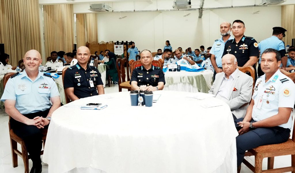 খাগড়াছড়ি সেনা রিজিয়নের উদ্যোগে ২৯টি পূজা মন্ডপে উপহার প্রদান