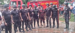 রাজশাহীতে আবাসিক ভবনে আগুন নিয়ন্ত্রণে বিজিবির দ্রুত তৎপরতা