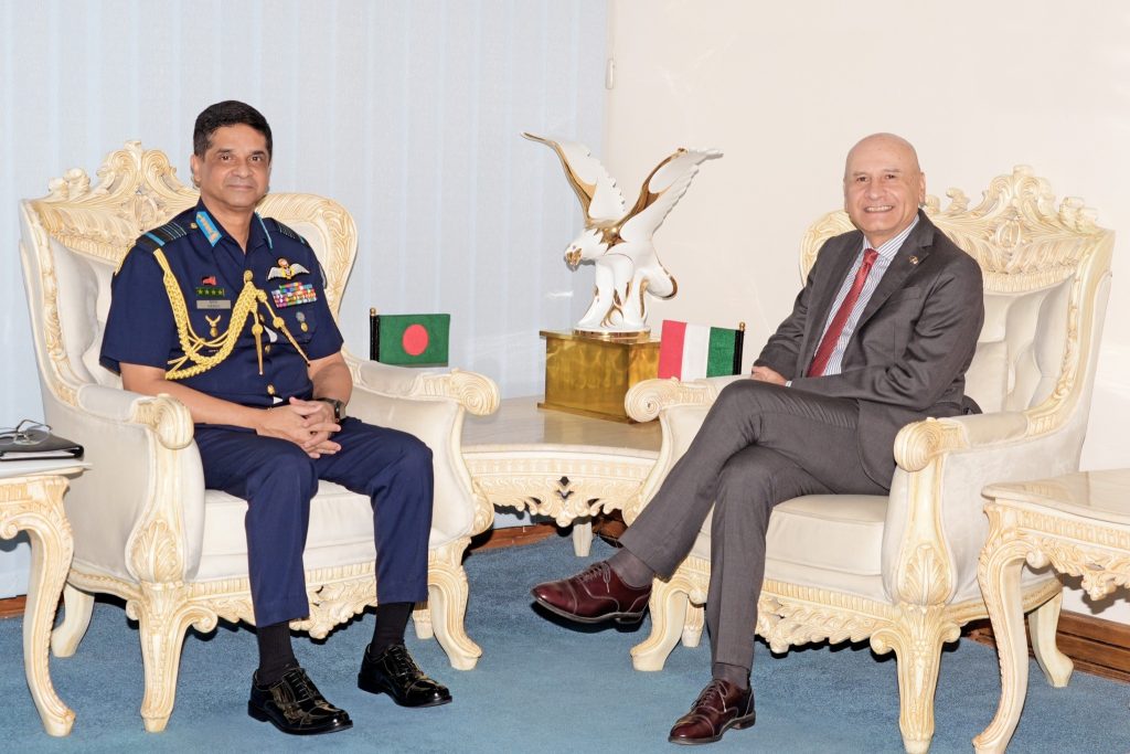 বিমান বাহিনী প্রধানের সঙ্গে ইতালির রাষ্ট্রদূতের সৌজন্য সাক্ষাৎ